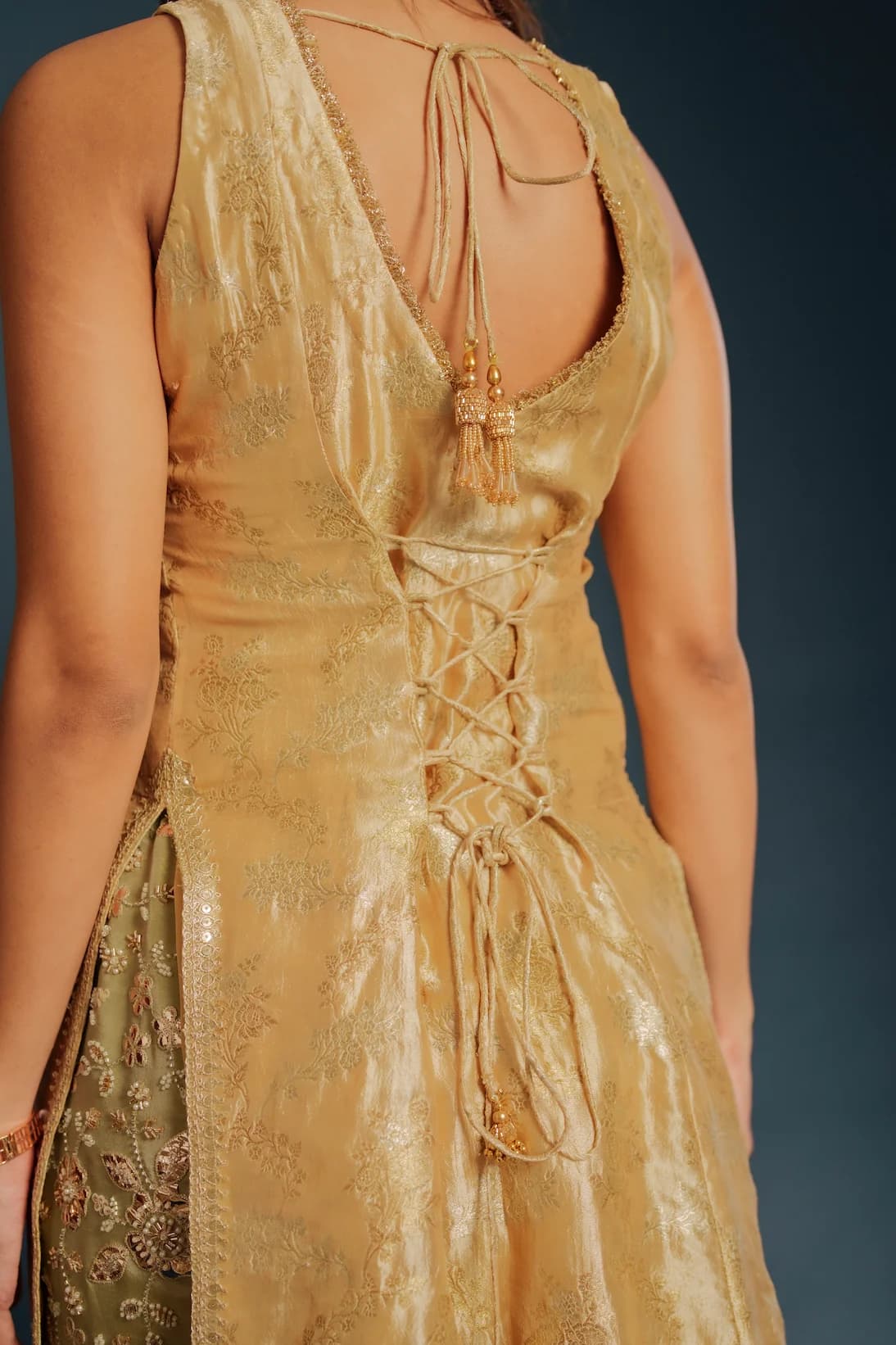 Image 4 of Aayka (XS) - Tina Set