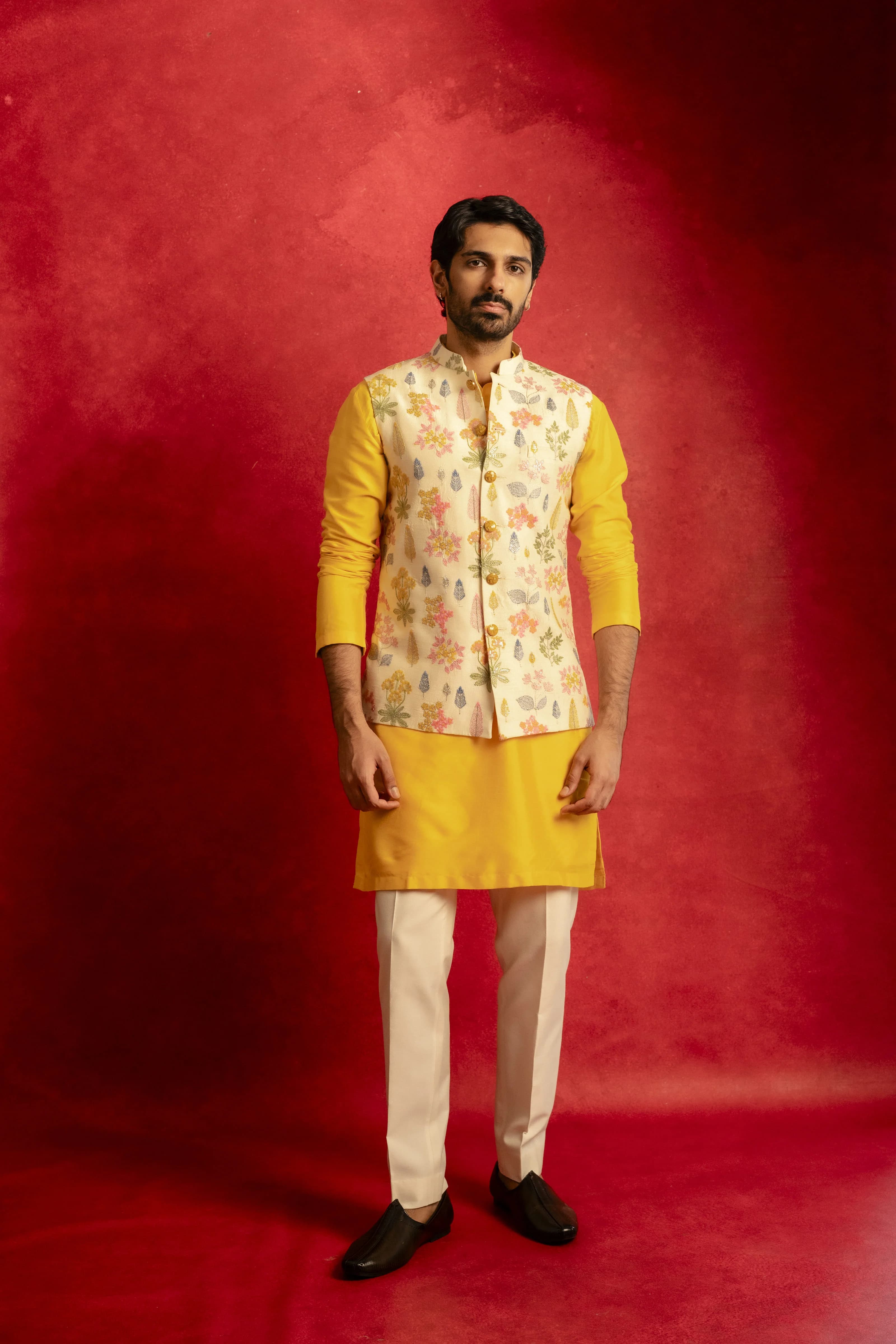 Image 1 of Aayka (M) - Purav Kurta with Vest