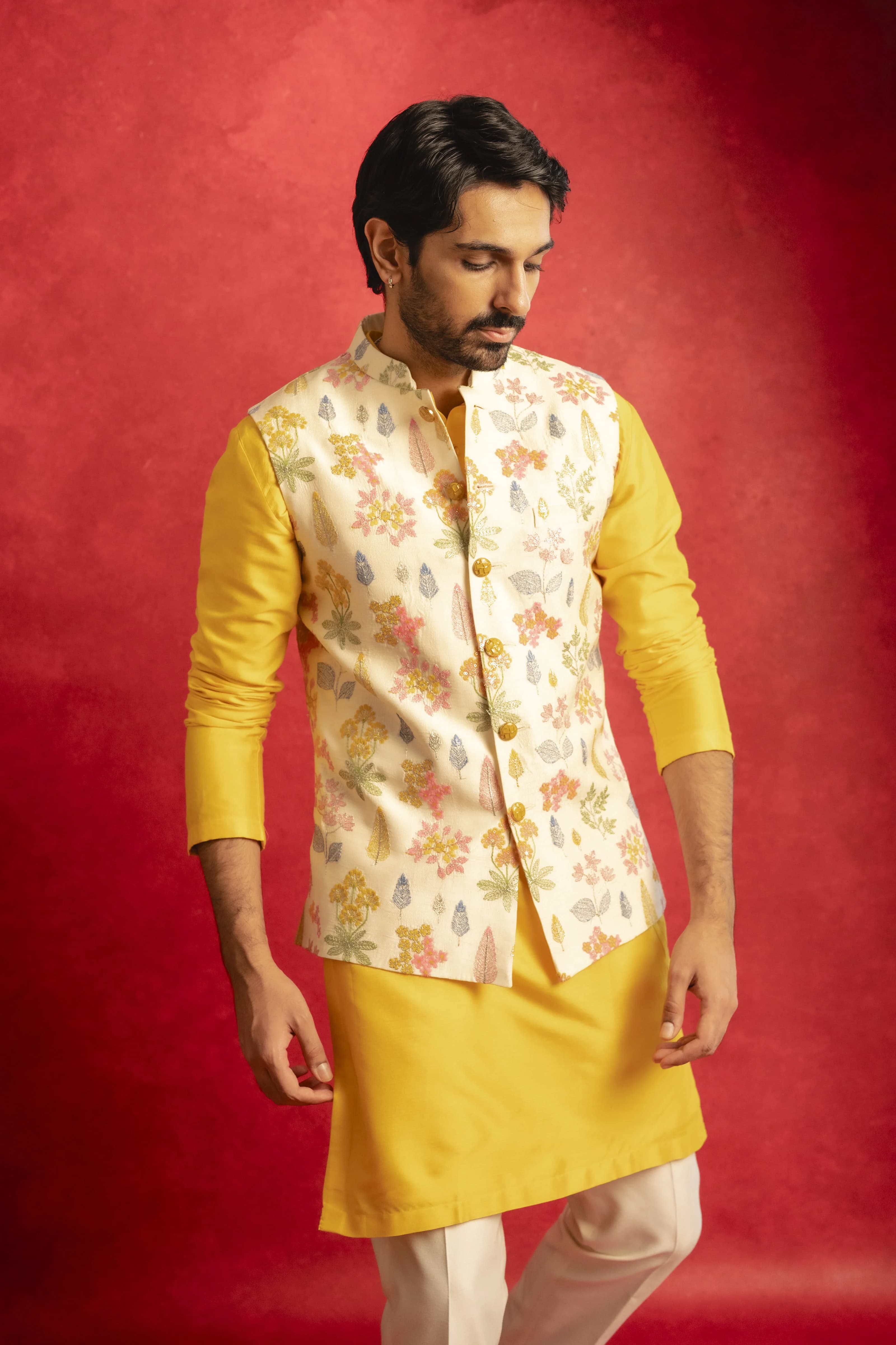Image 2 of Aayka (M) - Purav Kurta with Vest