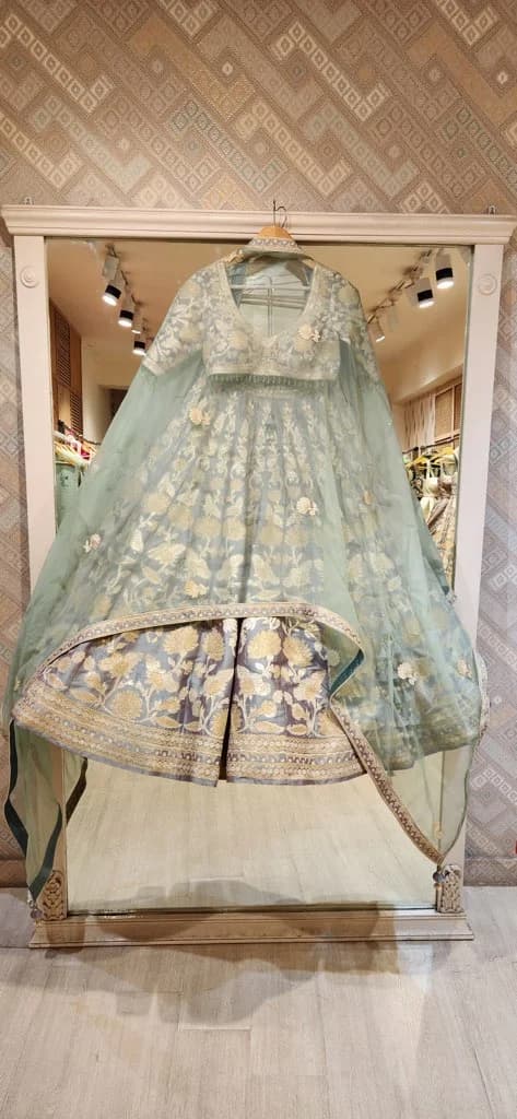 Image 3 of Spray Green lurex patch and thread embroidered lehenga with organza dupatta