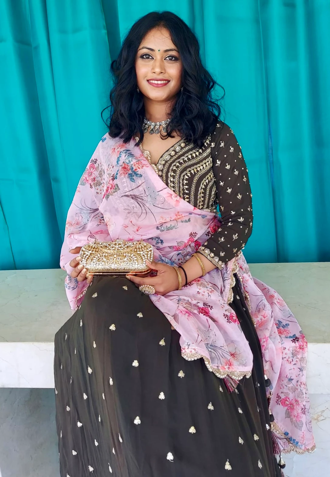 Image 2 of Green Lehenga by Custom / Other