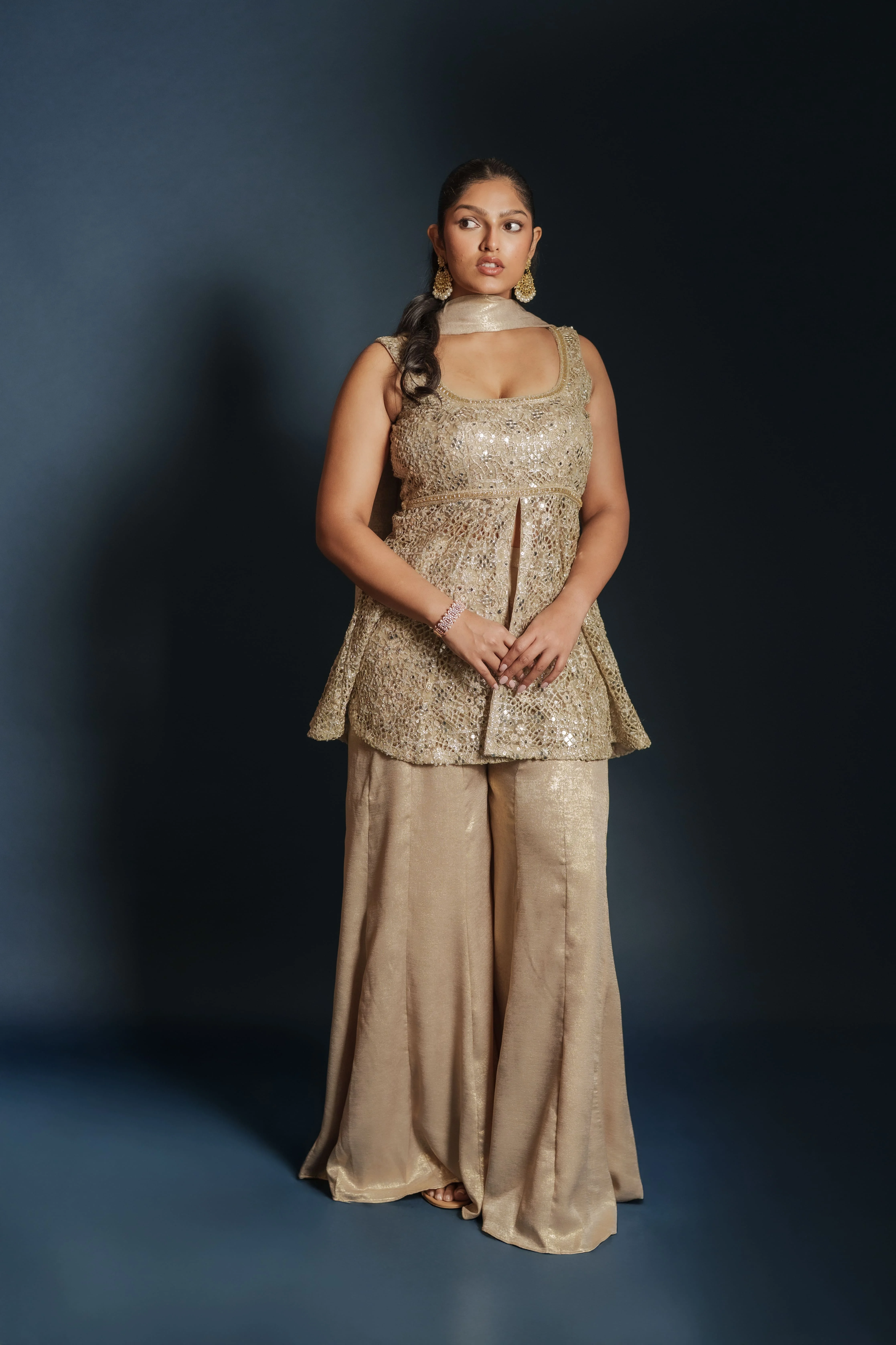 Aayka - Sona Sharara
